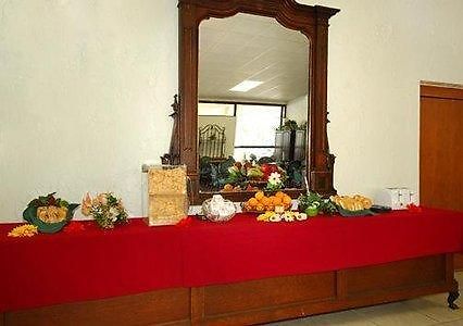 Rodeway Inn & Conference Center Ориндж Парк Екстериор снимка