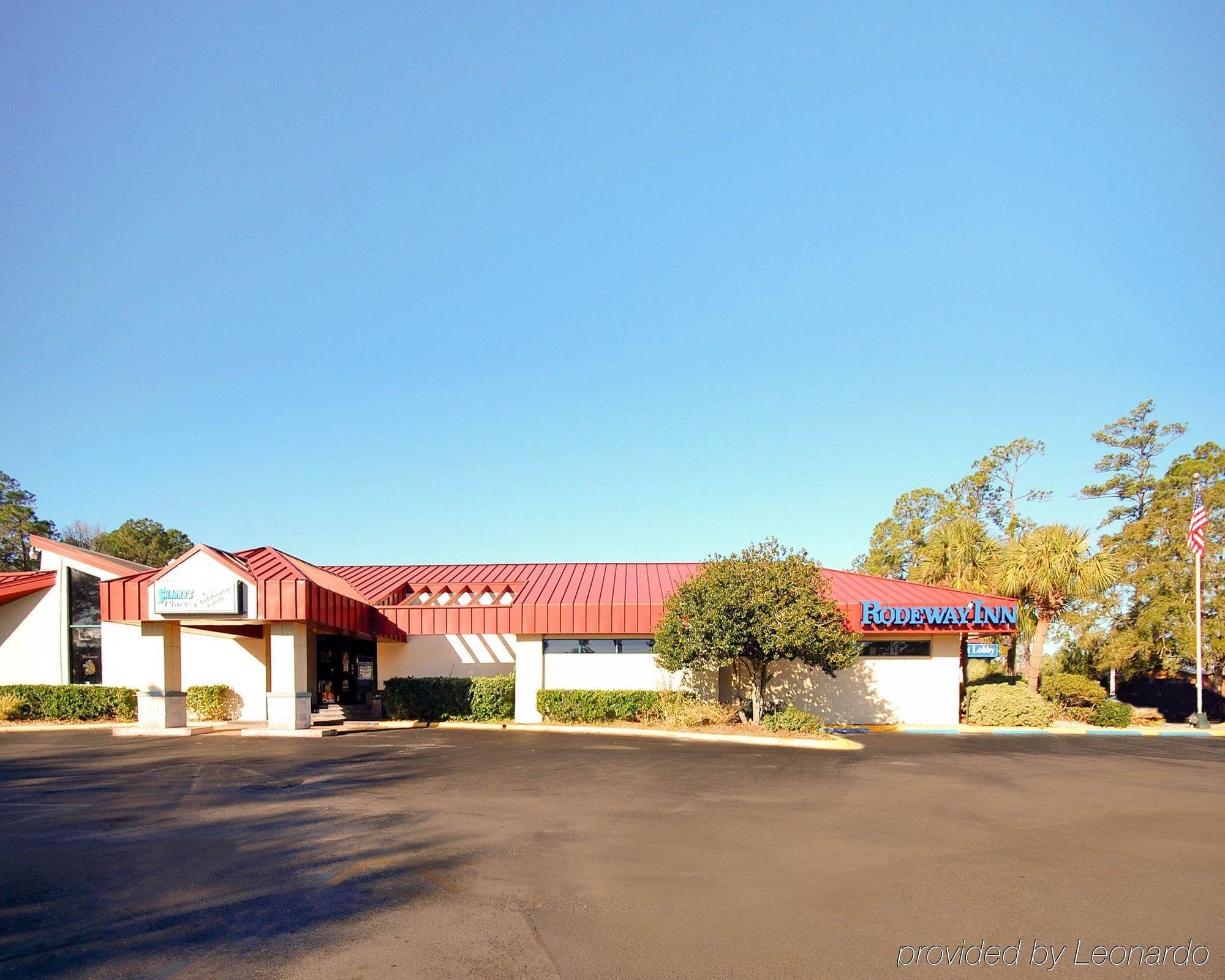 Rodeway Inn & Conference Center Ориндж Парк Екстериор снимка