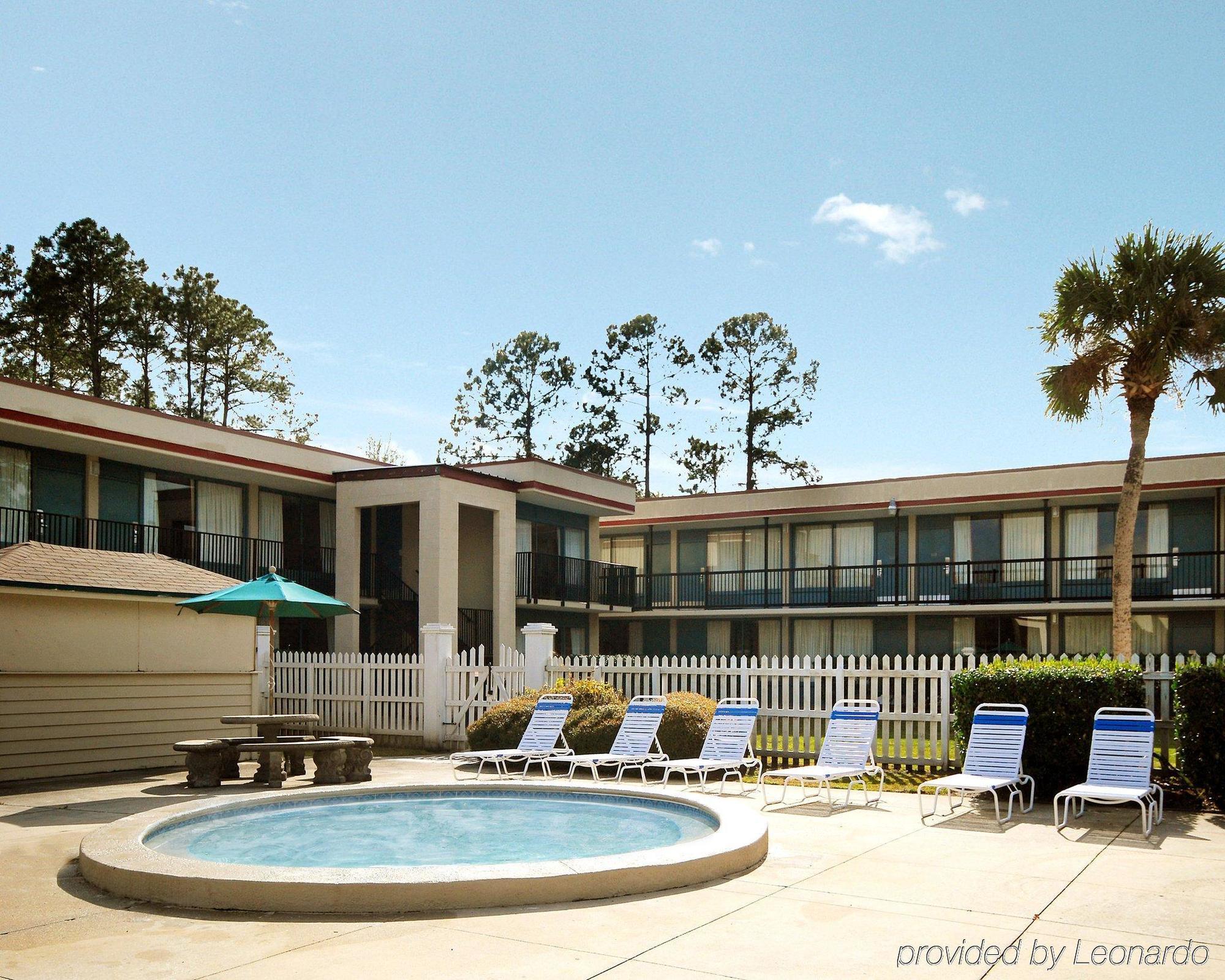 Rodeway Inn & Conference Center Ориндж Парк Екстериор снимка